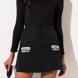Adidas Black zip front skirt ED7447 Small
